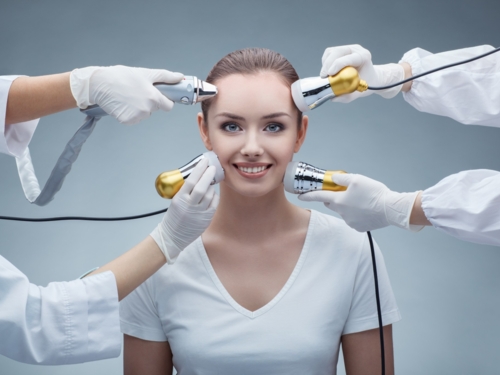 antiaging_woman_face_facelift_sh_193451741