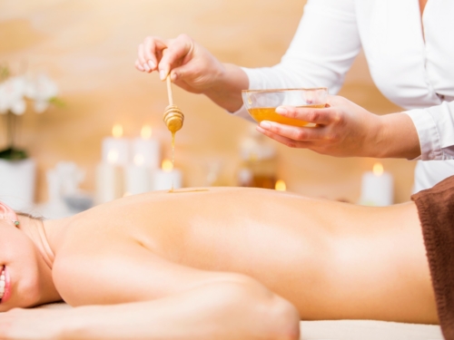 honey_back massage_relaxing_wellness_stress_123-51827806_xxl